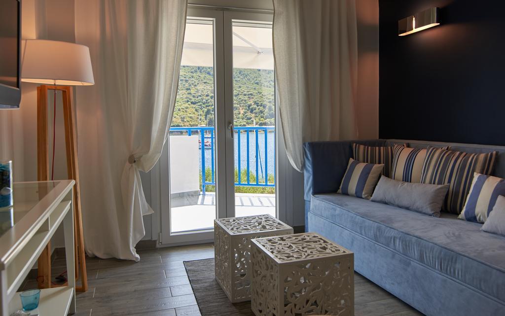 Aiolis Studios Porto Koufo Luaran gambar